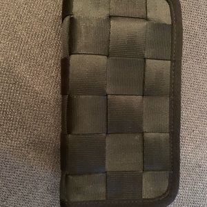 Harvey seatbelt zippered wallet